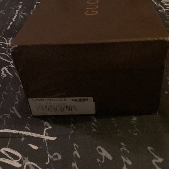 Gucci Slippers; beige suede - Picture 2 of 9